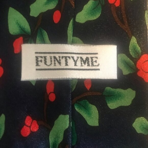 Vintage FUNTYME Holly Christmas Tie Holiday Novelty Neckwear 90s Teacher Party - Picture 3 of 4